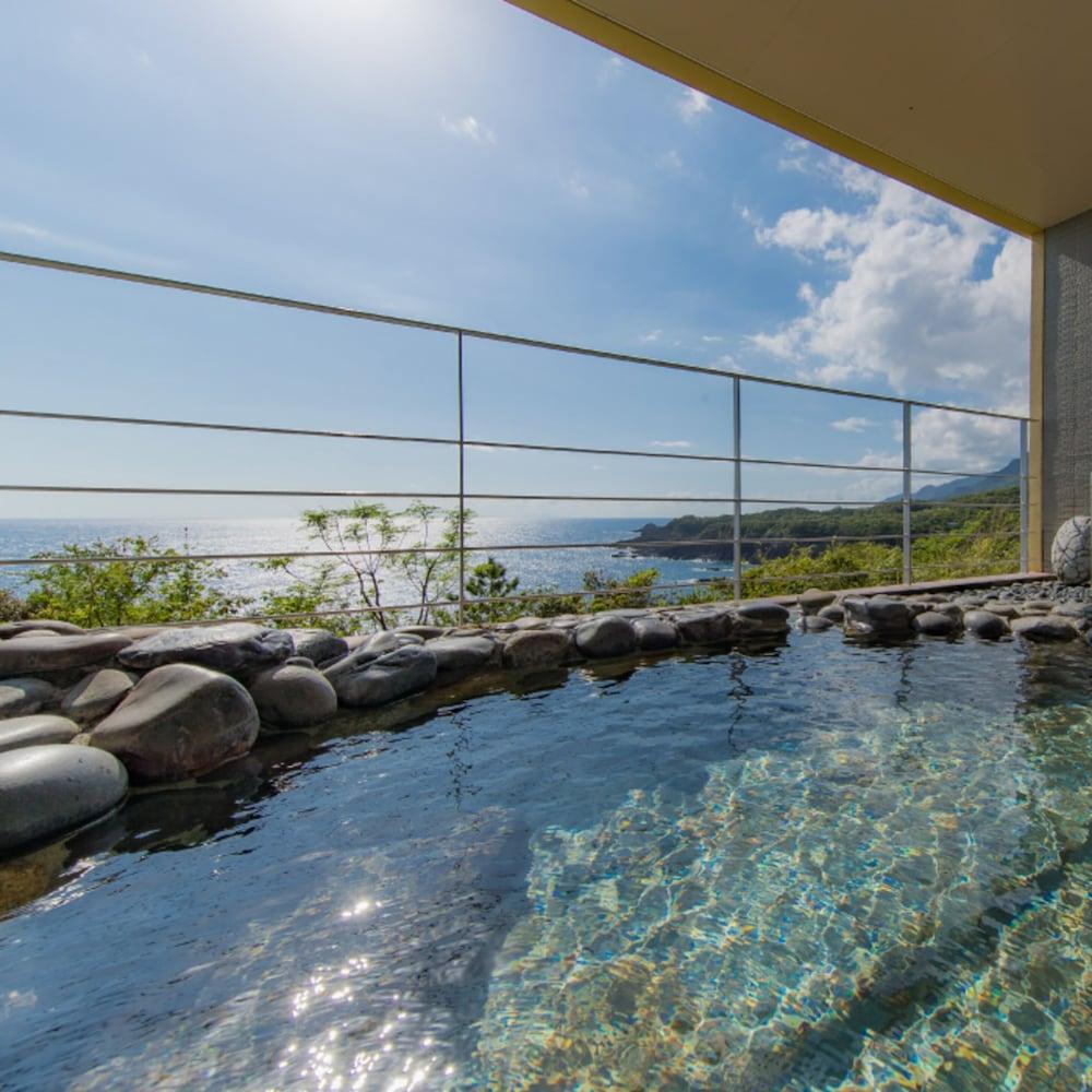 Samana Yakushima Hotel 3*